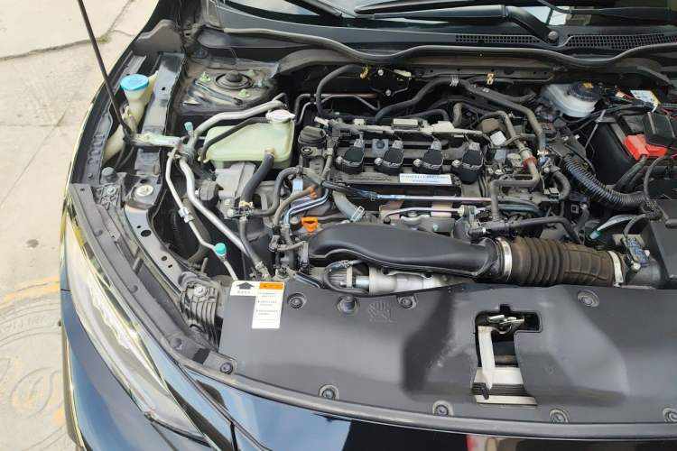 Used Honda Civic 2021 HATCHBACK 220TURBO CVT Trendy Cool Edition Engine Bay Right
