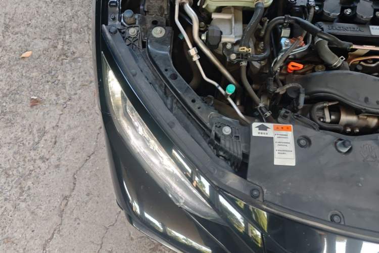 Used Honda Civic 2021 HATCHBACK 220TURBO Manual Driving Pleasure Control Engine Bay Right