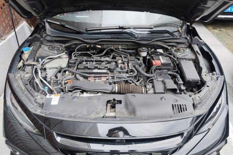 Used Honda Civic 2021 HATCHBACK 220TURBO CVT Trendy Cool Edition Engine Bay