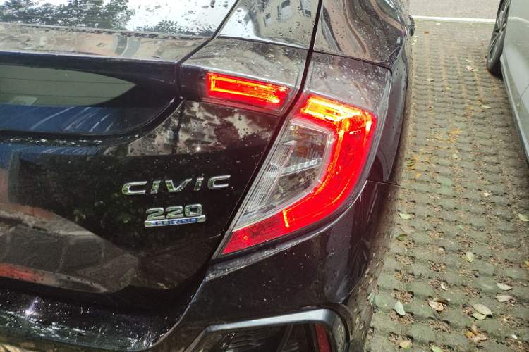 Used Honda Civic 2021 HATCHBACK 220TURBO CVT Trendy Cool Edition Exterior 3