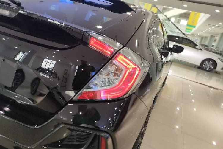 Used Honda Civic 2021 HATCHBACK 220TURBO CVT Trendy Cool Edition Exterior 3
