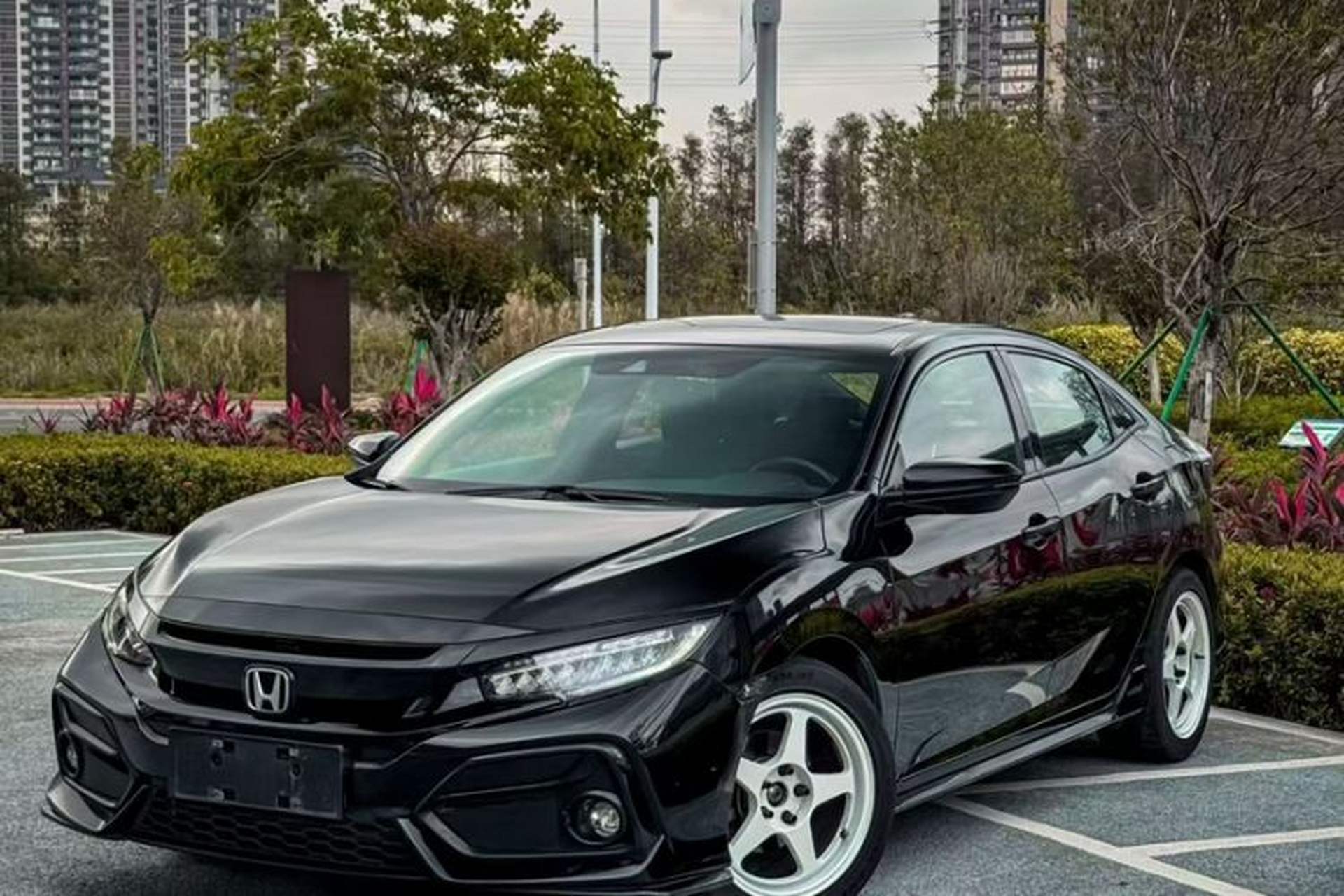 Used Honda Civic 2021 HATCHBACK 220TURBO Manual Driving Pleasure Control Exterior 7