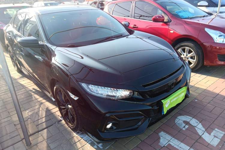 Used Honda Civic 2021 HATCHBACK 220TURBO CVT Trendy Cool Edition Front Right 45 Deg