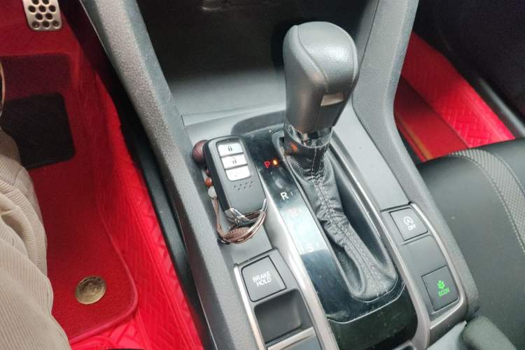 Used Honda Civic 2021 HATCHBACK 220TURBO CVT Trendy Cool Edition Gear Lever