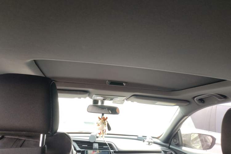 Used Honda Civic 2021 HATCHBACK 220TURBO CVT Trendy Cool Edition Headliner