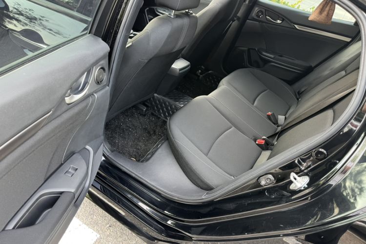 Used Honda Civic 2021 HATCHBACK 220TURBO CVT Trendy Cool Edition Interior 3