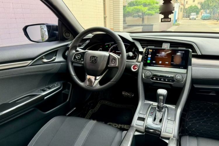 Used Honda Civic 2021 HATCHBACK 220TURBO CVT Trendy Cool Edition Interior 3