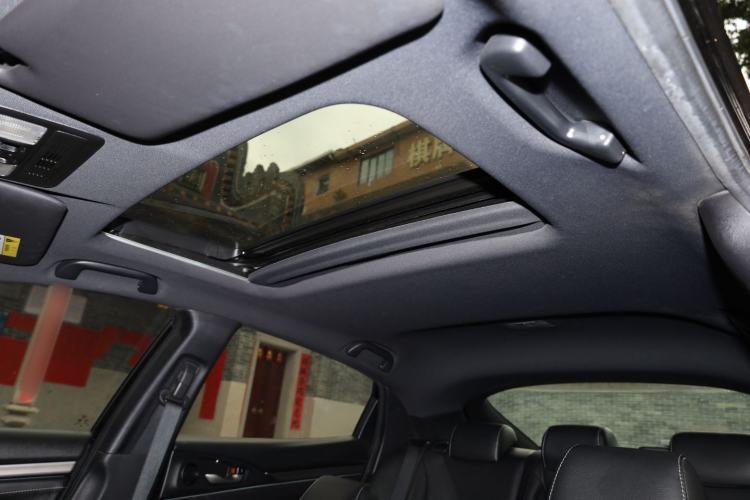 Used Honda Civic 2021 HATCHBACK 220TURBO CVT Trendy Cool Edition Interior 6