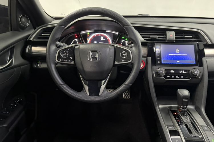 Used Honda Civic 2021 HATCHBACK 220TURBO CVT Trendy Cool Edition Interior 8