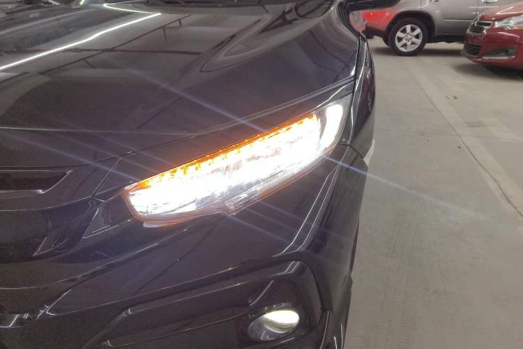 Used Honda Civic 2021 HATCHBACK 220TURBO CVT Trendy Cool Edition Left Front Headlight