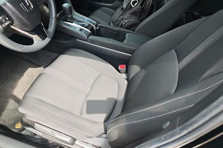 Used Honda Civic 2021 HATCHBACK 220TURBO CVT Trendy Cool Edition Left Front Seat