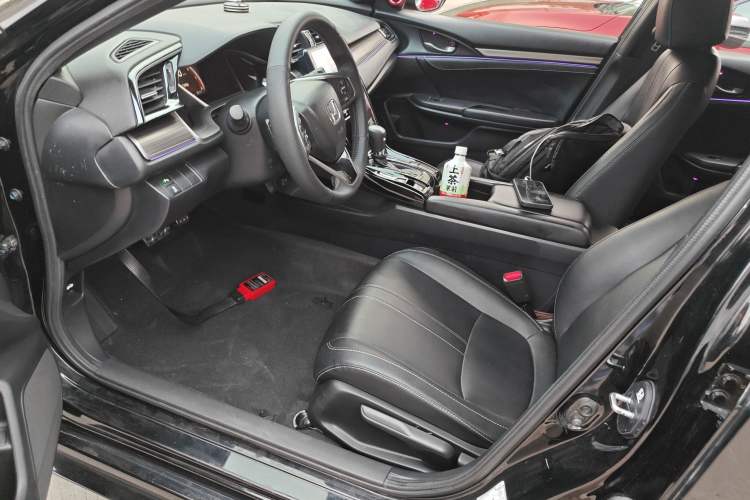 Used Honda Civic 2021 HATCHBACK 220TURBO CVT Trendy Cool Edition Left Front Seat