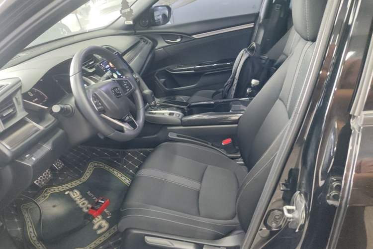 Used Honda Civic 2021 HATCHBACK 220TURBO CVT Trendy Cool Edition Left Front Seat