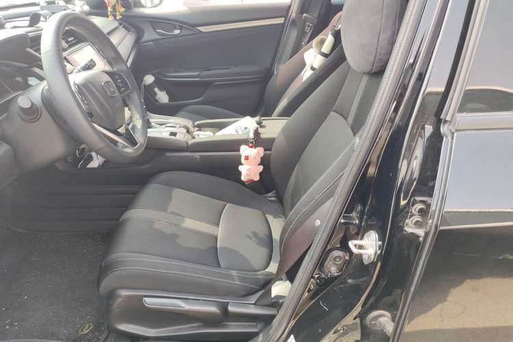 Used Honda Civic 2021 HATCHBACK 220TURBO CVT Trendy Cool Edition Left Front Seat