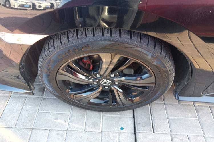 Used Honda Civic 2021 HATCHBACK 220TURBO CVT Trendy Cool Edition Left Front Wheel Hub