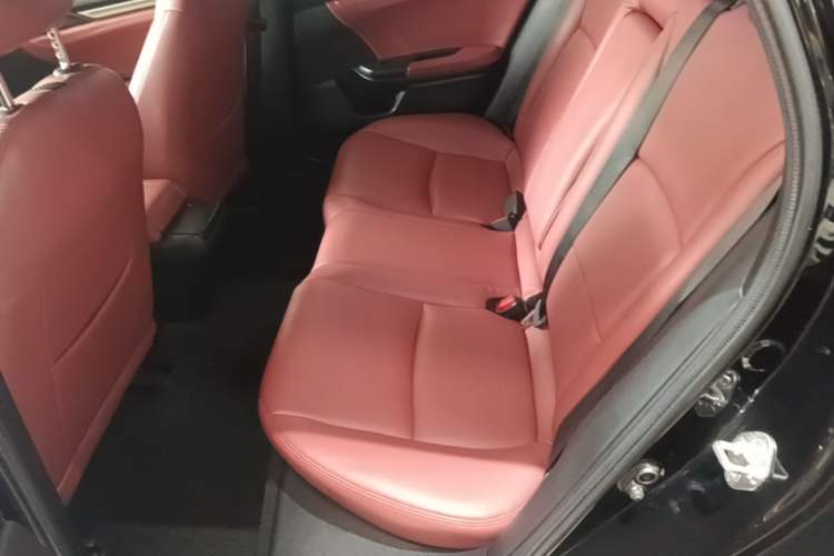 Used Honda Civic 2021 HATCHBACK 220TURBO CVT New Trendsetter Left Rear Seat