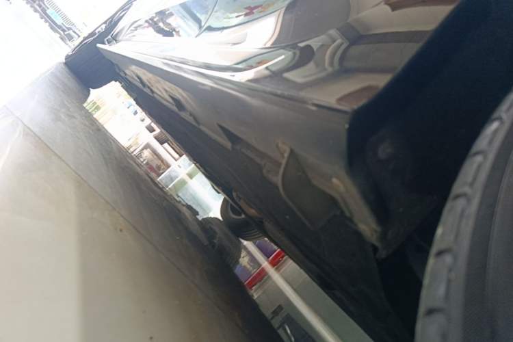 Used Honda Civic 2021 HATCHBACK 220TURBO CVT New Trendsetter Left Side Sill