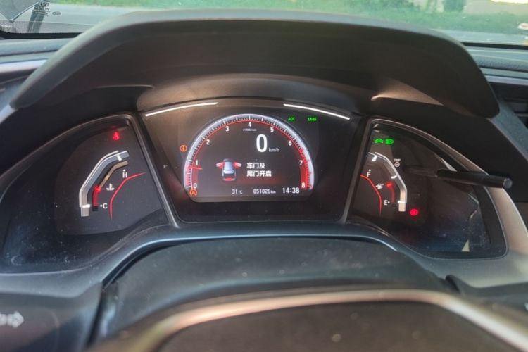 Used Honda Civic 2021 HATCHBACK 220TURBO Manual Driving Pleasure Control Odometer Close Up