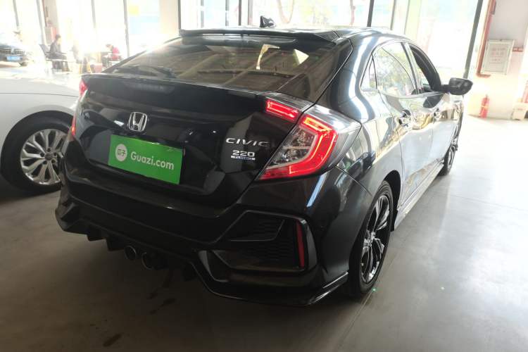 Used Honda Civic 2021 HATCHBACK 220TURBO CVT Trendy Cool Edition Rear Right 45 Deg