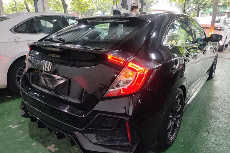 Used Honda Civic 2021 HATCHBACK 220TURBO CVT Trendy Cool Edition Rear Right 45 Deg