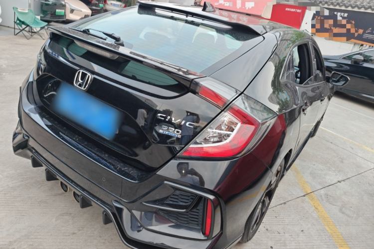 Used Honda Civic 2021 HATCHBACK 220TURBO CVT Trendy Cool Edition Rear Right 45 Deg