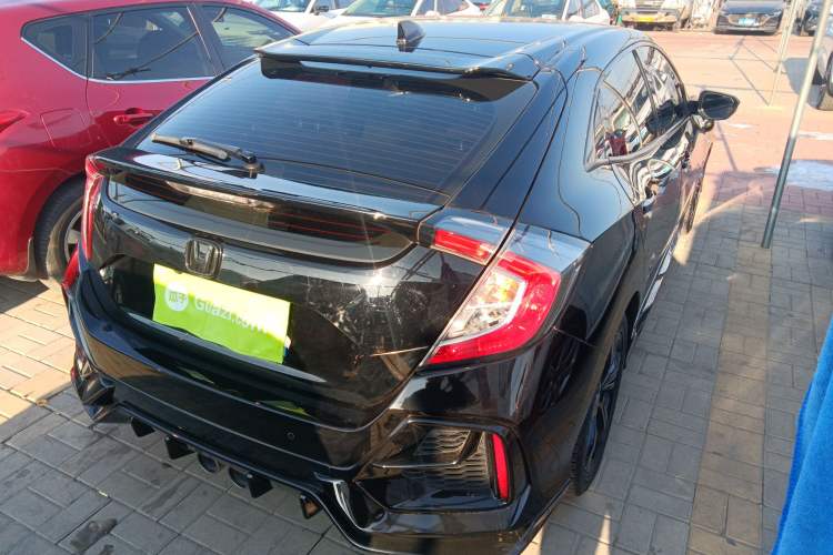 Used Honda Civic 2021 HATCHBACK 220TURBO CVT Trendy Cool Edition Rear Right 45 Deg