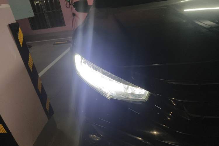 Used Honda Civic 2021 HATCHBACK 220TURBO CVT Trendy Cool Edition Right Front Headlight