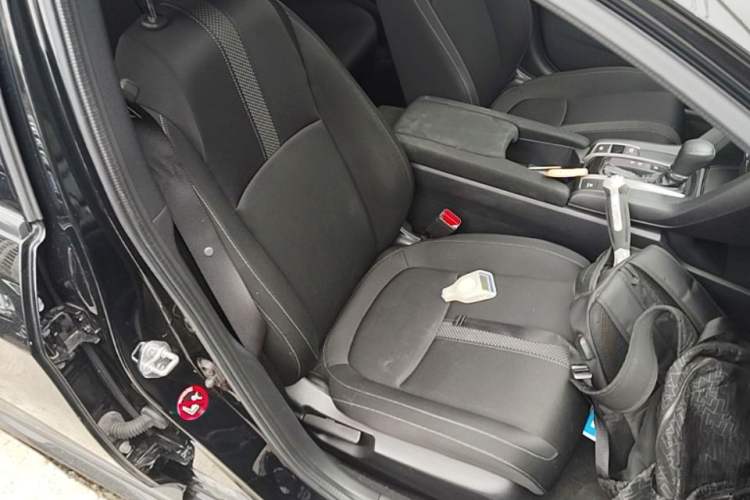 Used Honda Civic 2021 HATCHBACK 220TURBO CVT Dynamic Control Right Front Seat
