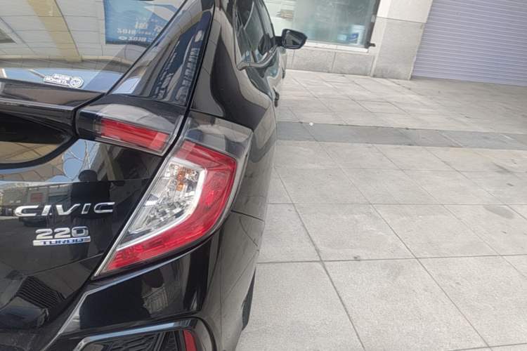 Used Honda Civic 2021 HATCHBACK 220TURBO CVT Trendy Cool Edition Right Rear Taillight