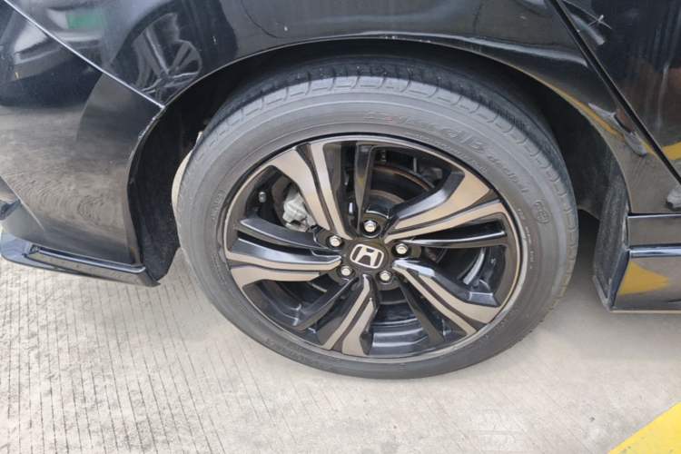 Used Honda Civic 2021 HATCHBACK 220TURBO CVT Trendy Cool Edition Right Rear Wheel Hub
