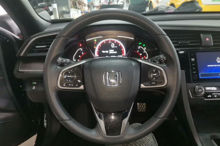 Used Honda Civic 2021 HATCHBACK 220TURBO CVT Trendy Cool Edition Steering Wheel