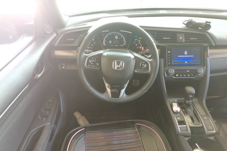 Used Honda Civic 2021 HATCHBACK 220TURBO CVT Trendy Cool Edition Steering Wheel