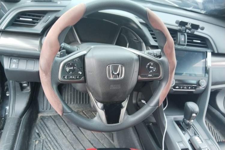 Used Honda Civic 2021 HATCHBACK 220TURBO CVT Trendy Cool Edition Steering Wheel