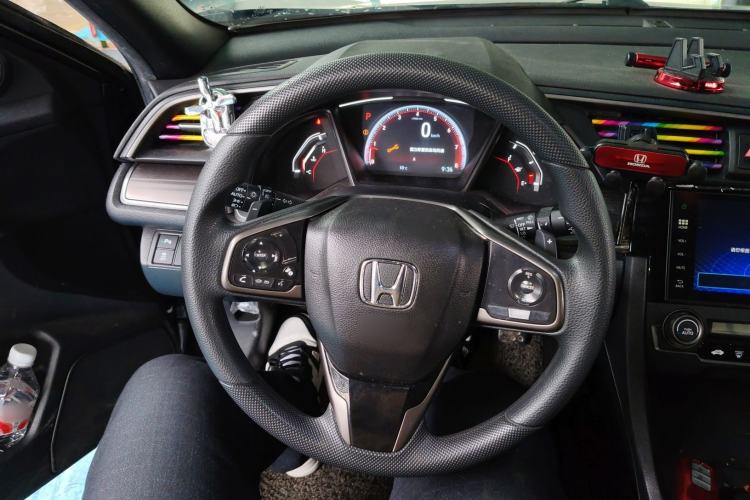 Used Honda Civic 2021 HATCHBACK 220TURBO CVT New Trendsetter Steering Wheel