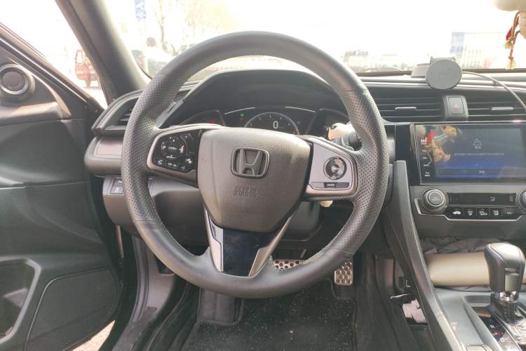 Used Honda Civic 2021 HATCHBACK 220TURBO CVT Trendy Cool Edition Steering Wheel