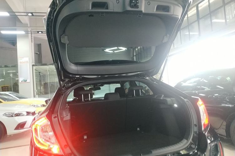 Used Honda Civic 2021 HATCHBACK 220TURBO Manual Driving Pleasure Control Trunk