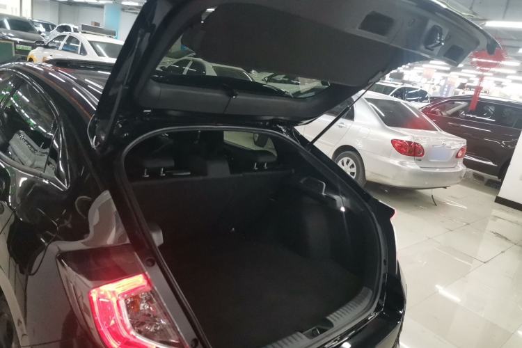 Used Honda Civic 2021 HATCHBACK 220TURBO CVT Trendy Cool Edition Trunk