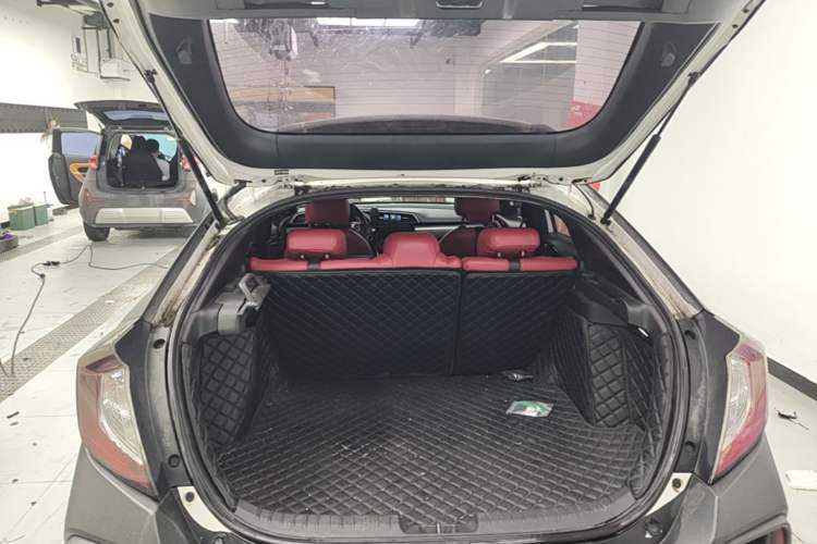 Used Honda Civic 2021 HATCHBACK 220TURBO CVT Trendy Cool Edition Trunk