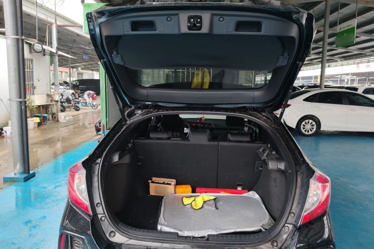 Used Honda Civic 2021 HATCHBACK 220TURBO CVT New Trendsetter Trunk