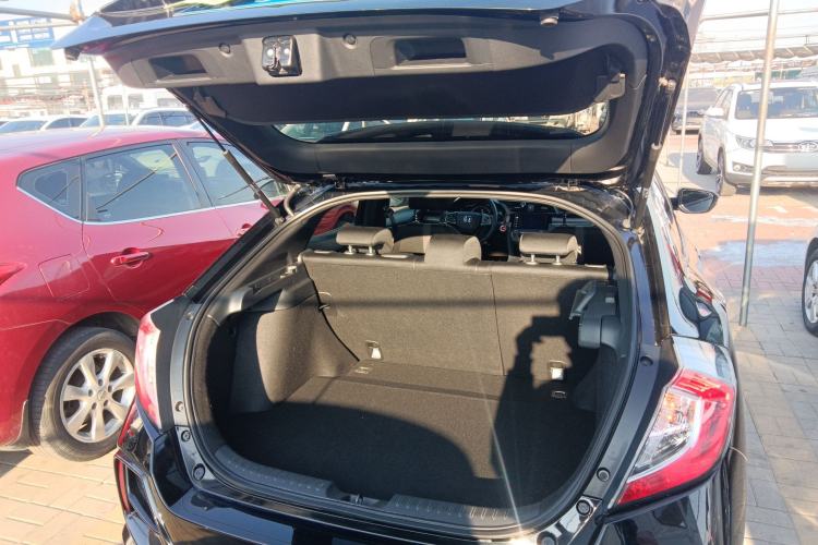 Used Honda Civic 2021 HATCHBACK 220TURBO CVT Trendy Cool Edition Trunk
