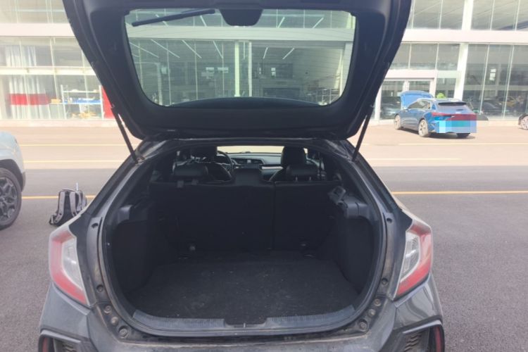 Used Honda Civic 2021 HATCHBACK 220TURBO CVT Trendy Cool Edition Trunk