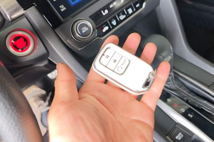 Used Honda Civic 2021 HATCHBACK 220TURBO CVT Trendy Cool Edition Vehicle Key
