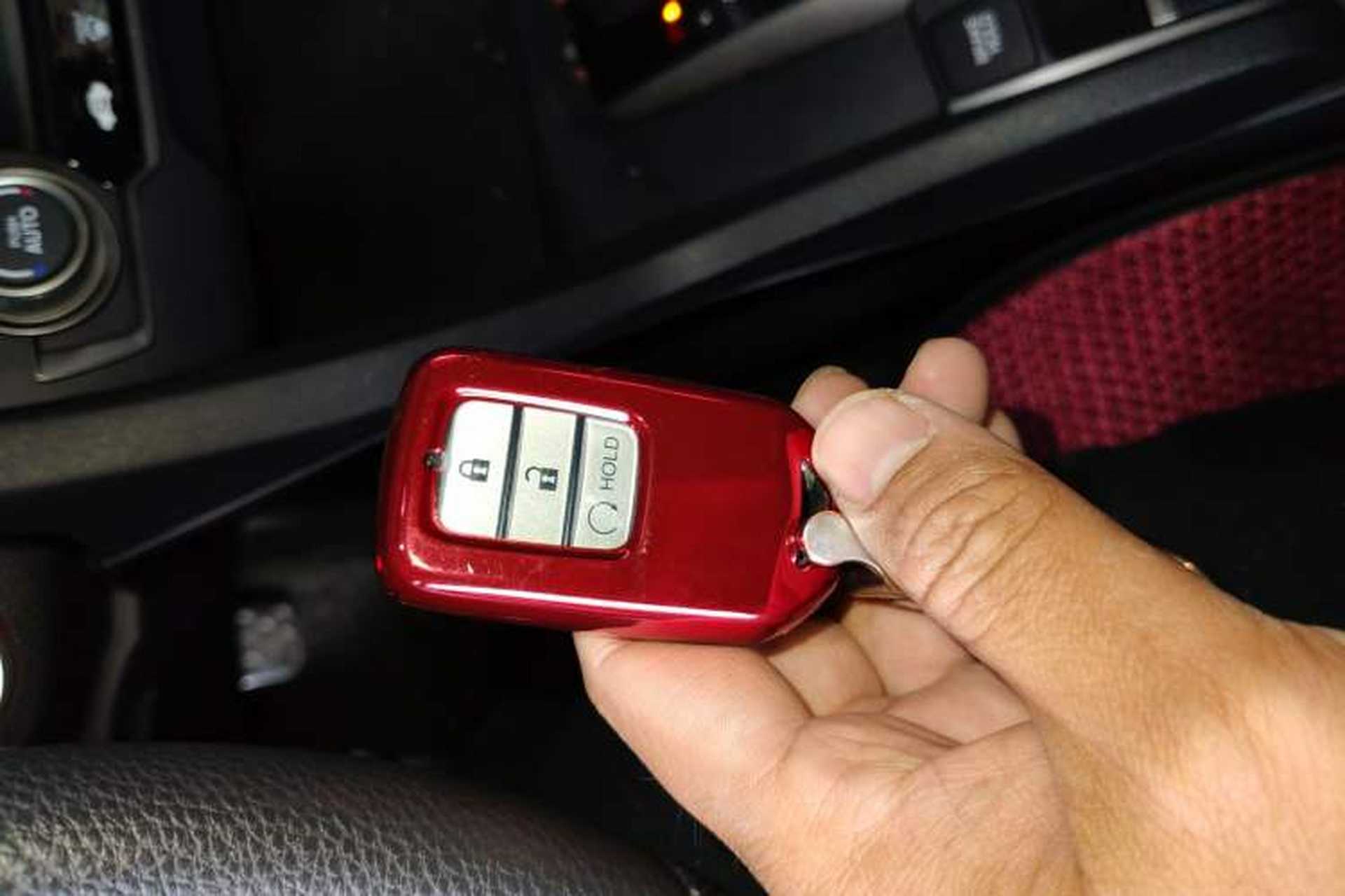 Used Honda Civic 2021 HATCHBACK 220TURBO CVT New Trendsetter Vehicle Key