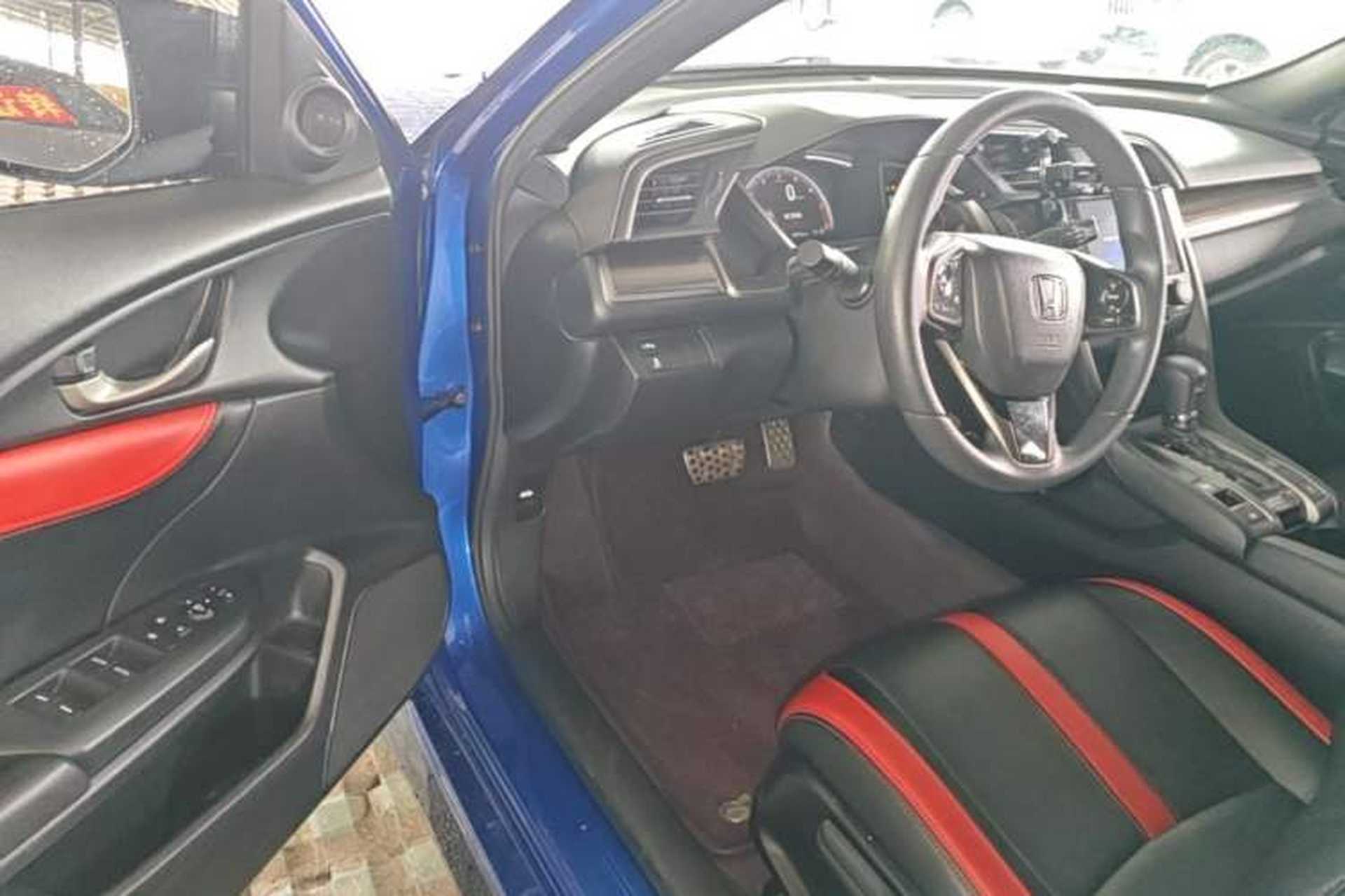 Used Honda Civic 2021 HATCHBACK 220TURBO CVT Trendy Cool Edition Driver Seat