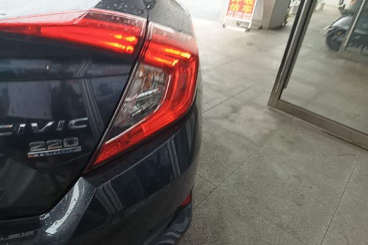 Used Honda Civic 2021 HATCHBACK 220TURBO CVT New Trendsetter Exterior 3