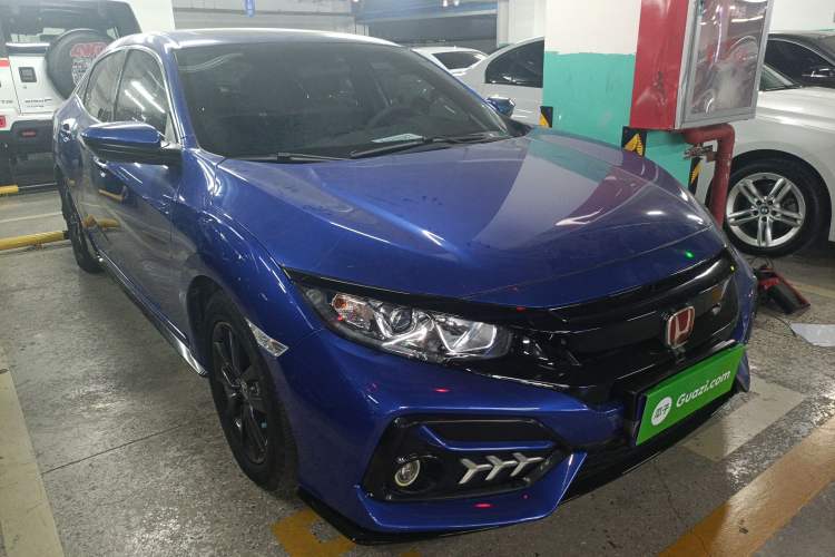 Used Honda Civic 2021 HATCHBACK 220TURBO CVT New Trendsetter Front Right 45 Deg