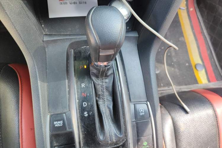 Used Honda Civic 2021 HATCHBACK 220TURBO CVT Trendy Cool Edition Gear Lever
