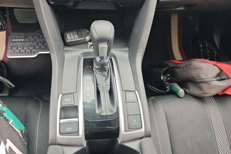 Used Honda Civic 2021 HATCHBACK 220TURBO CVT New Trendsetter Gear Lever