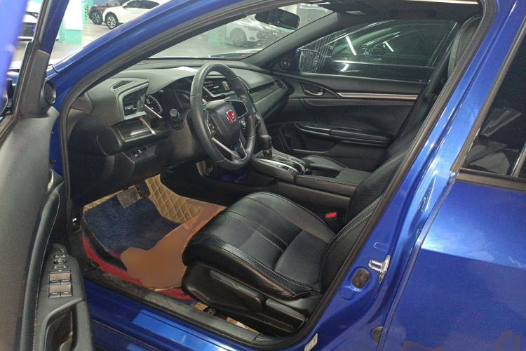 Used Honda Civic 2021 HATCHBACK 220TURBO CVT New Trendsetter Left Front Seat