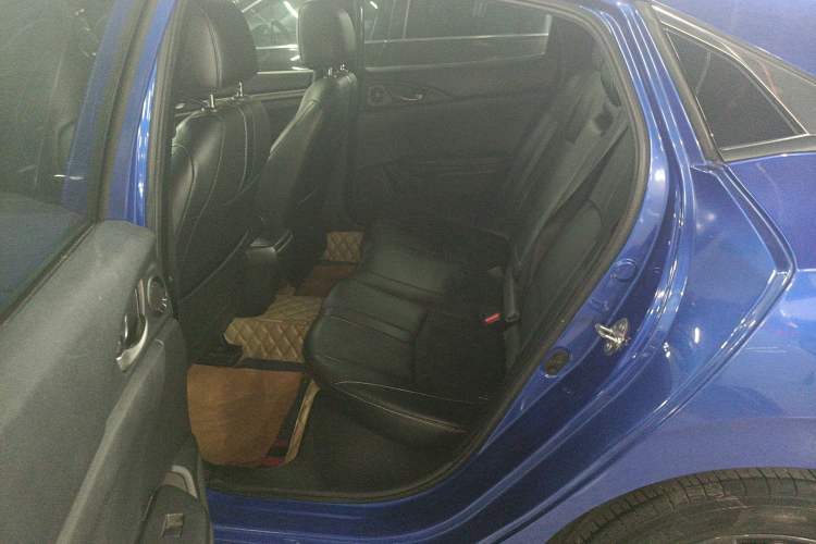 Used Honda Civic 2021 HATCHBACK 220TURBO CVT New Trendsetter Left Rear Seat